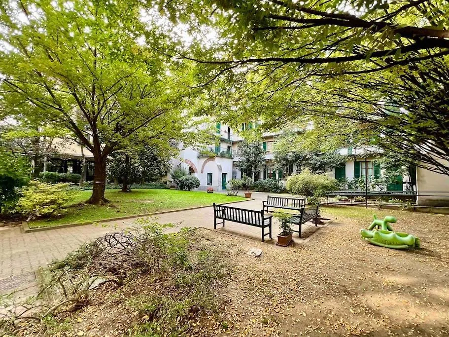 شقة Garden View, Free Parking And Checkout In The Afternoon ميلان